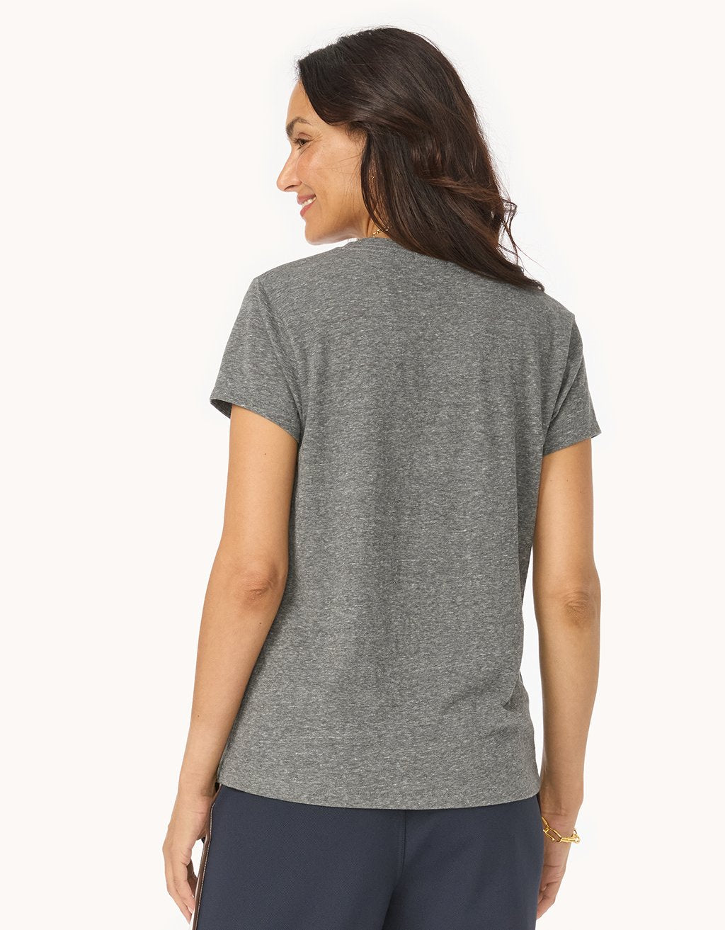 v-neck tee