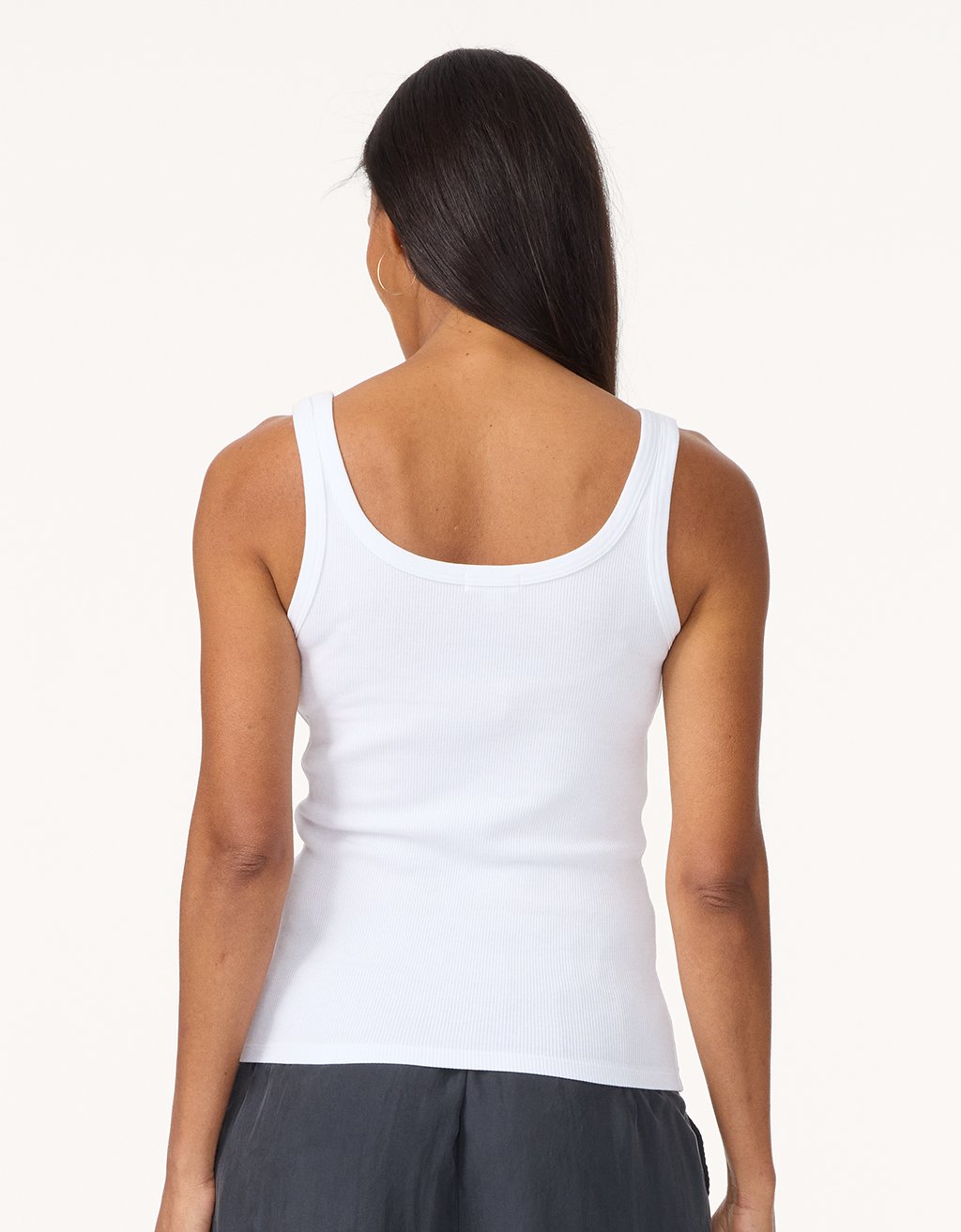 ribbed scoop tank
