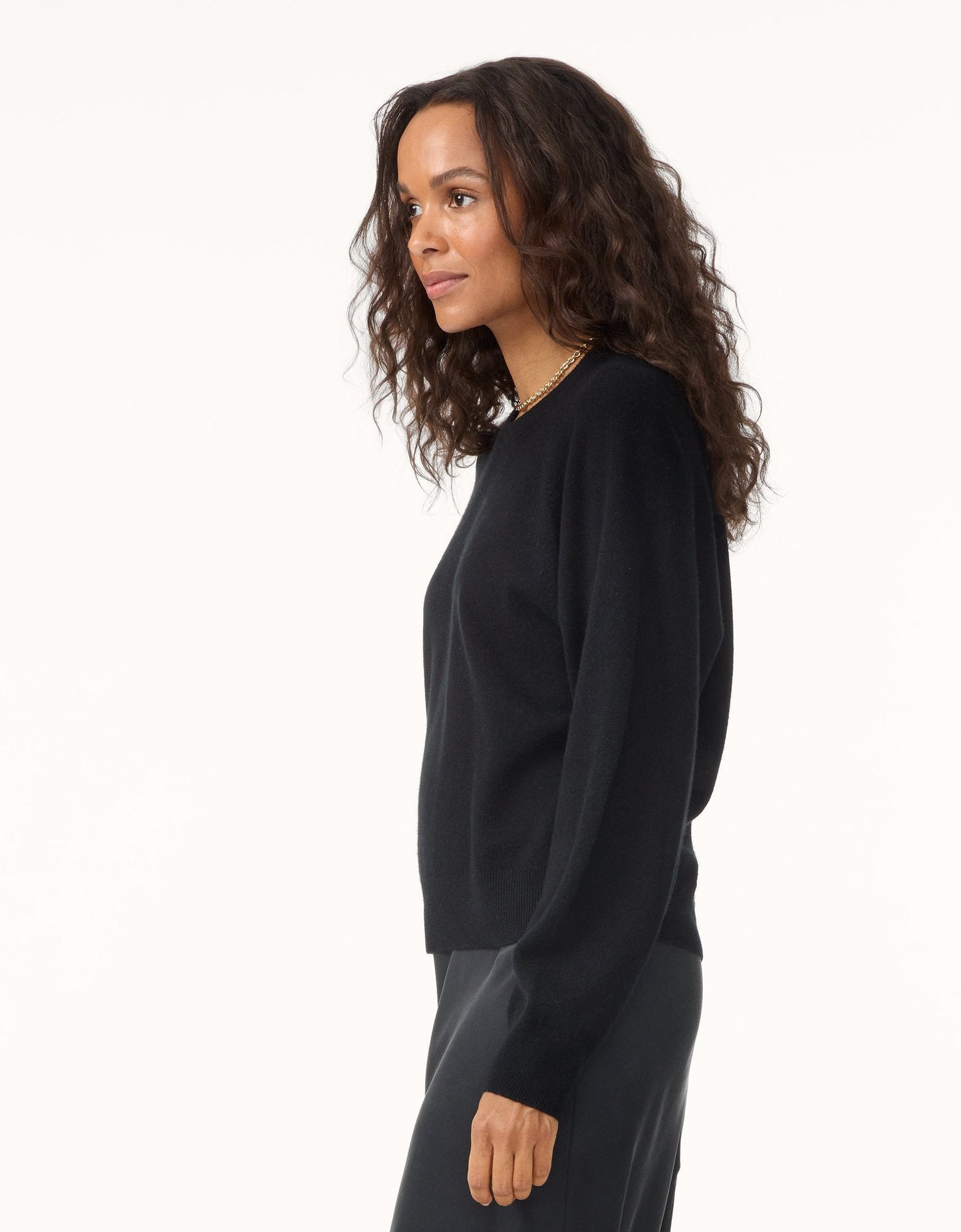 Everyday-Weight Cashmere Raglan Sweater