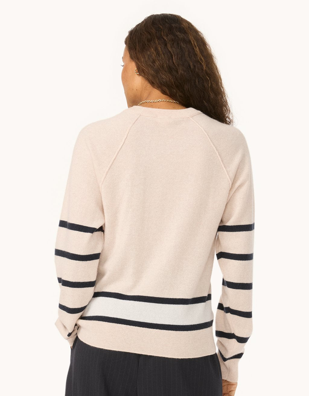 Everyday-Weight Cashmere Raglan Sweater