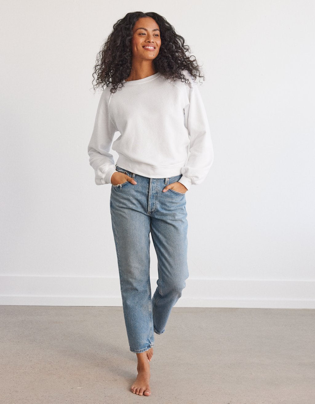 raglan crewneck sweatshirt