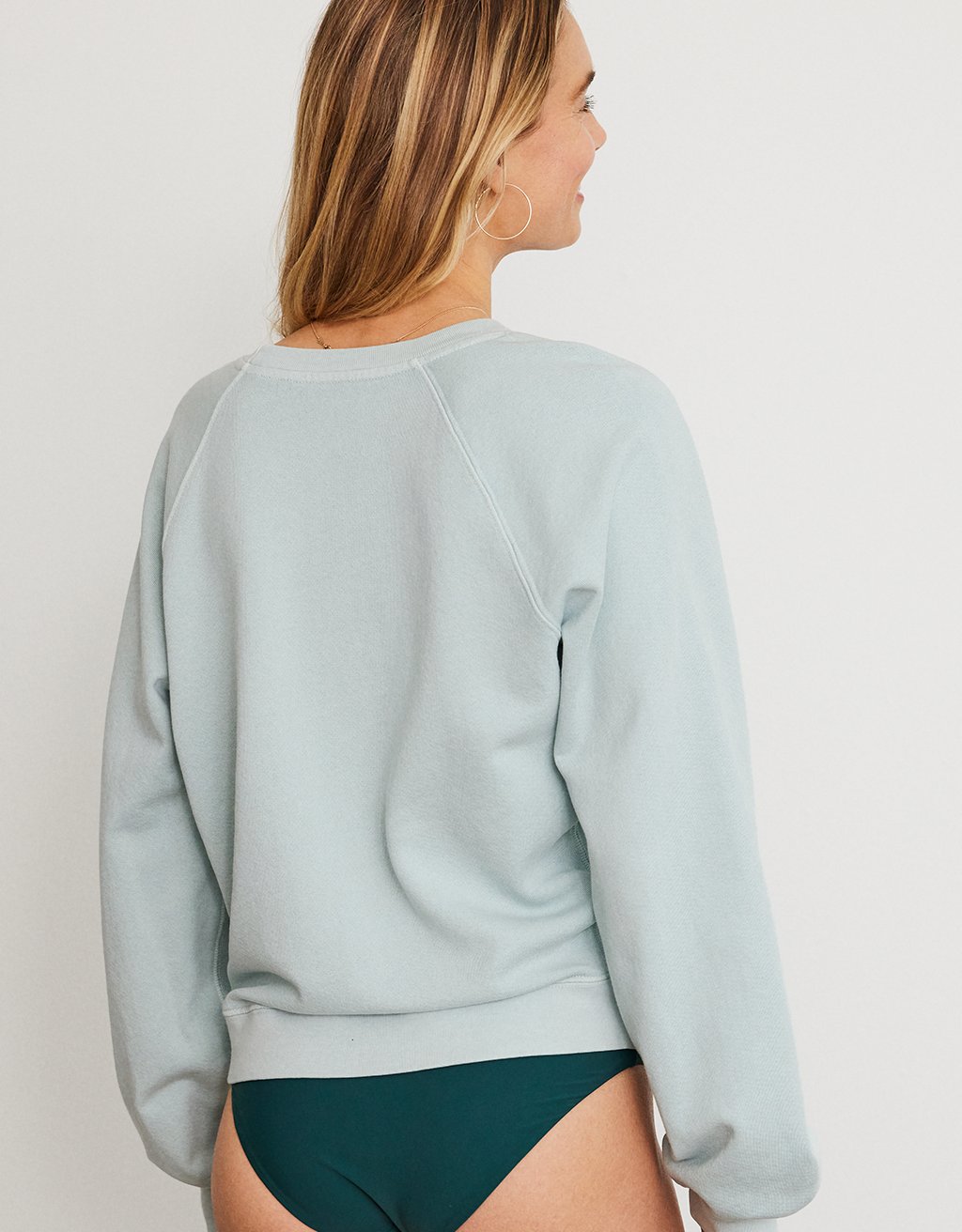 raglan crewneck sweatshirt