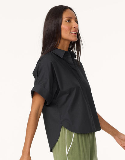 poplin short sleeve button down shirt