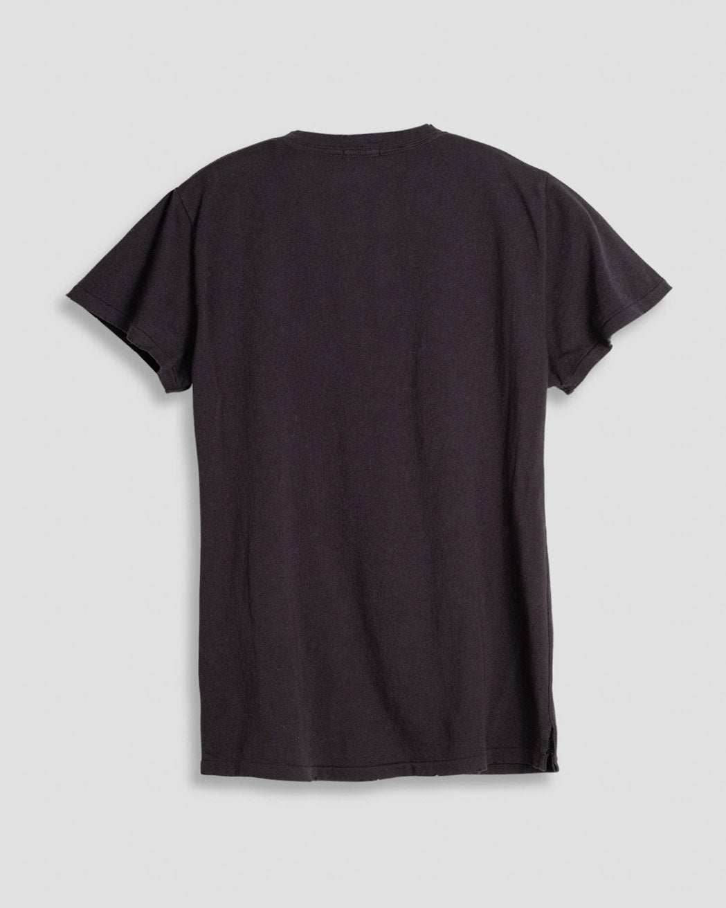 v-neck tee