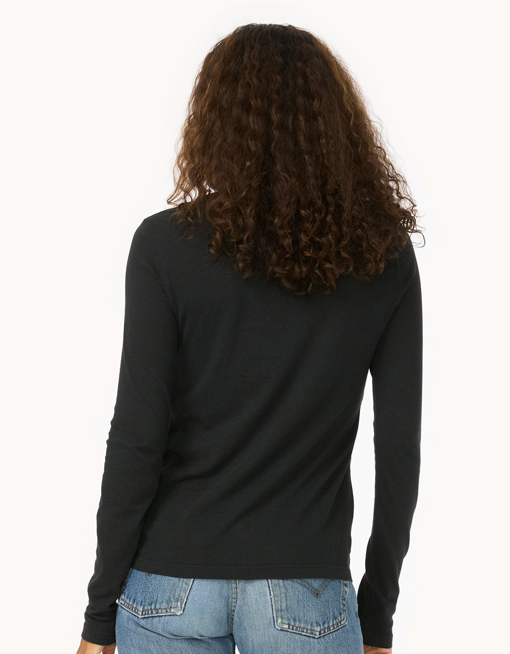 long sleeve crewneck tee