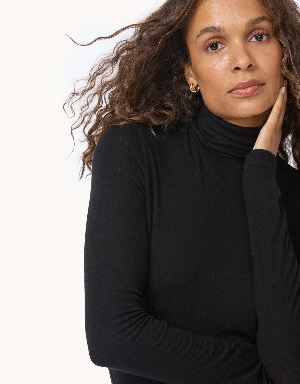 Lightweight Knit Turtleneck
