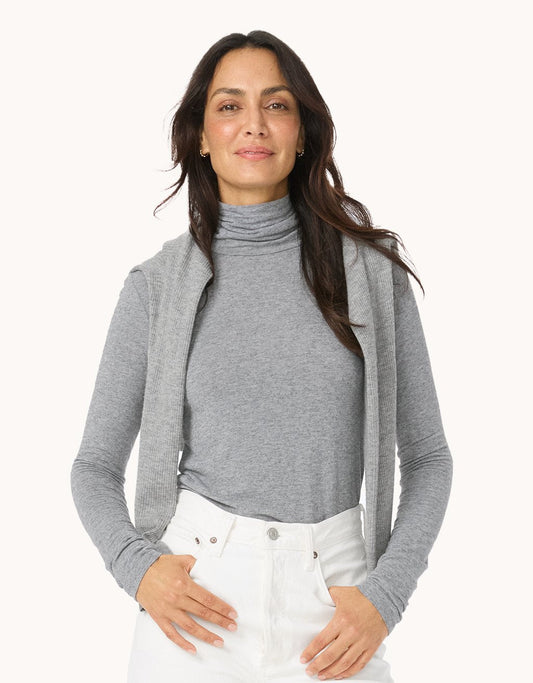 Lightweight Knit Turtleneck