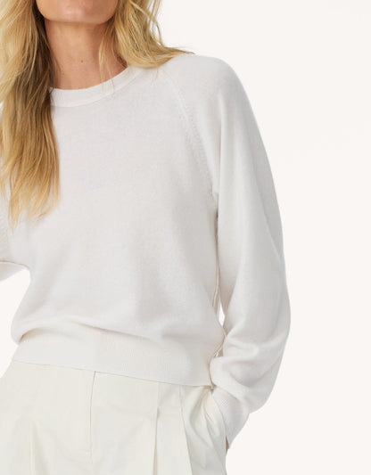 Everyday-Weight Cashmere Raglan Sweater
