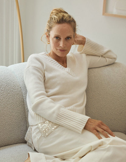 Winter-Weight Cashmere V-Neck Sweater