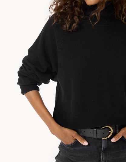 Everyday-Weight Cashmere Raglan Turtleneck