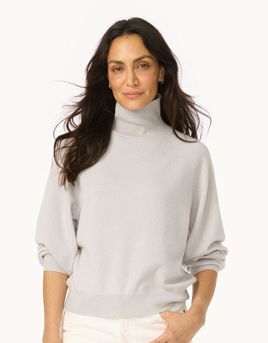 Everyday-Weight Cashmere Raglan Turtleneck