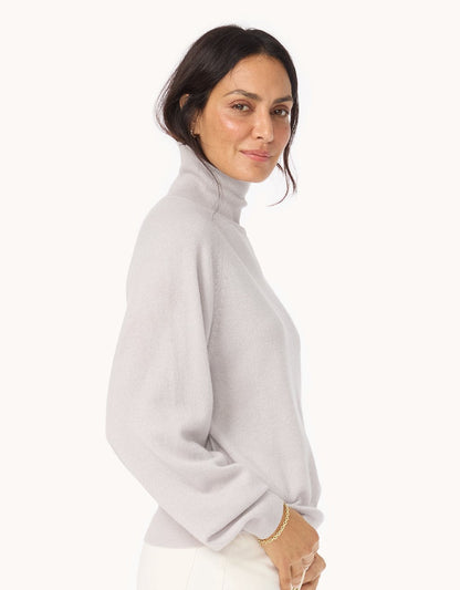 Everyday-Weight Cashmere Raglan Turtleneck